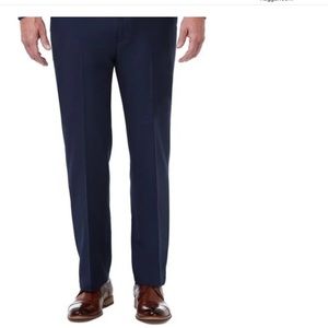 HAGGAR mens dress pants. Navy, size 34 waist. Nice quality and professional